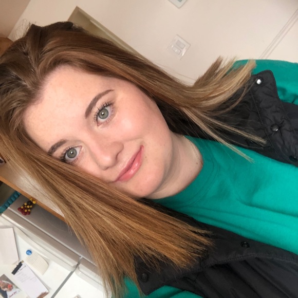 Meet your Posher, Amber - Picture 1 of 1